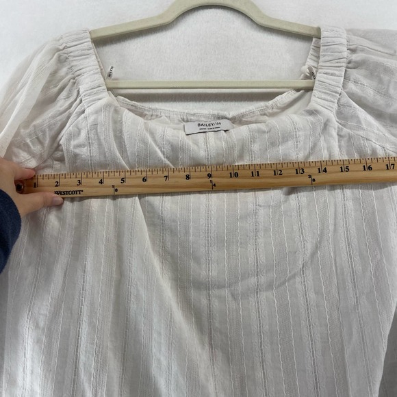 Bailey 44 White Yarrow Top Sz Medium - Picture 4 of 8